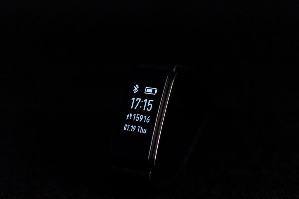 PulseFit P61 Smartwatch Display